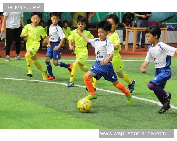 智赢天下足球引领未来足球发展新潮流助力青少年成长与竞技提升 智赢天下足球引领未来足球发展新潮流助力青少年成长与竞技提升